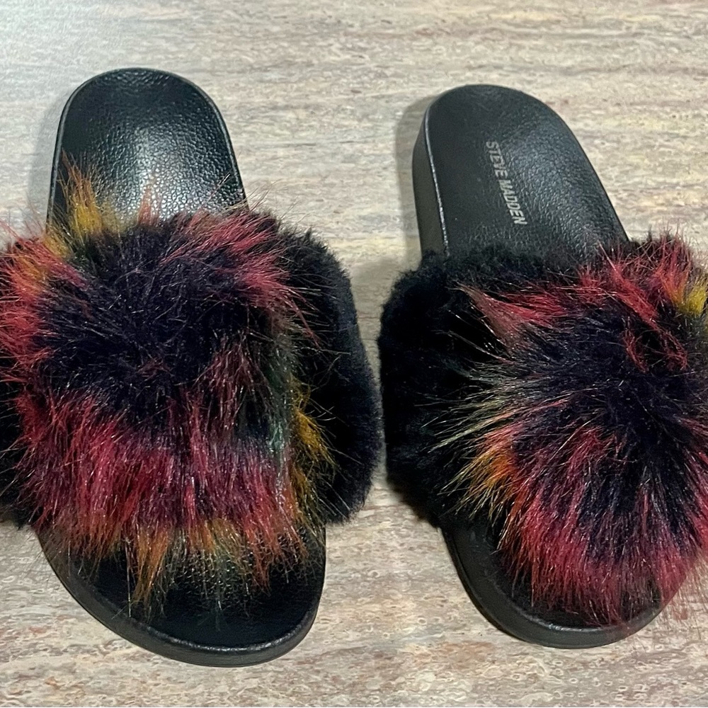 Steve Madden Plush Slides With Multicolored Pom - image 7